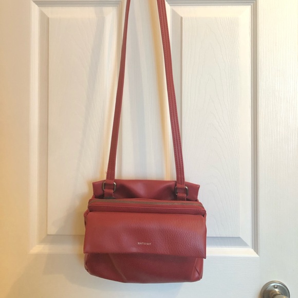 Red Matt & Nat purse